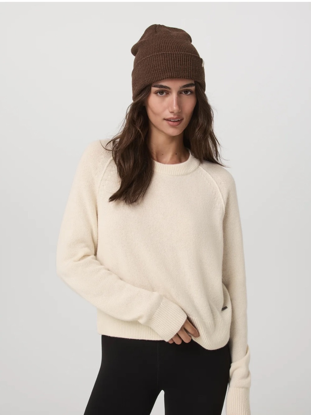 NWT Vuori Émilie Cashmere Crew
Porcelain